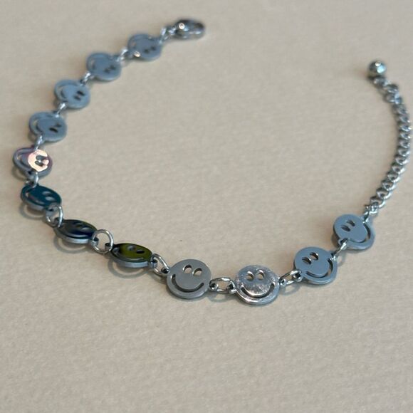 Silver Smiley Face Bracelet N1343 - Picture 4 of 5